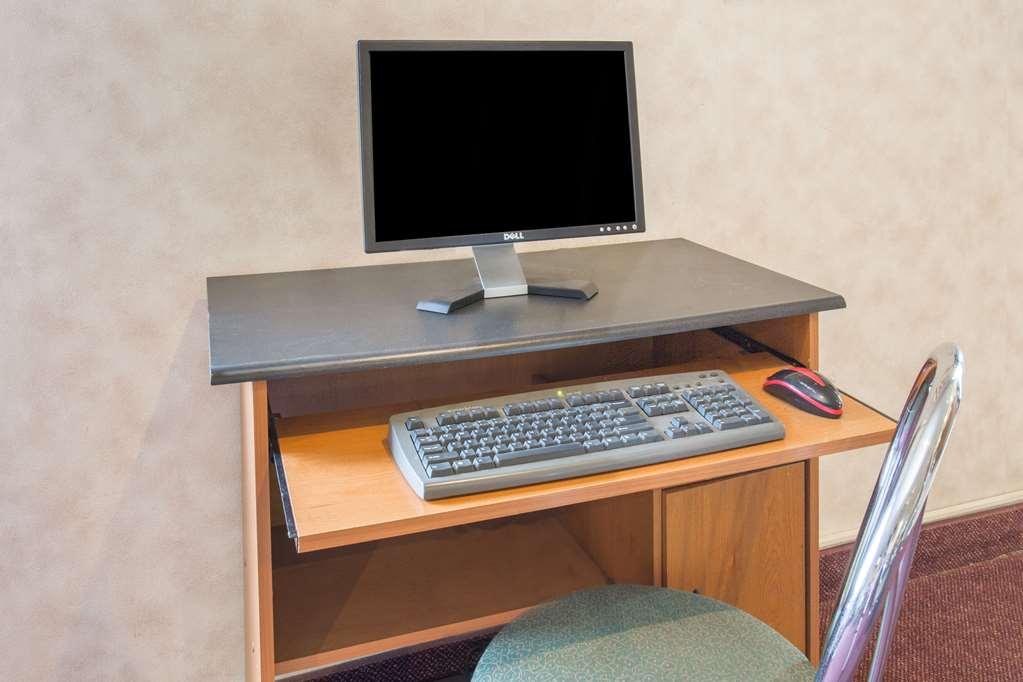 Comfort Inn Mount Pleasant - Расин Удобства фото