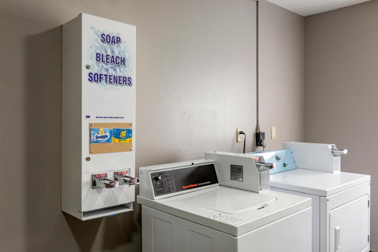 Comfort Inn Mount Pleasant - Расин Экстерьер фото