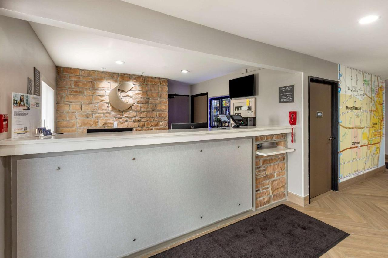 Comfort Inn Mount Pleasant - Расин Экстерьер фото
